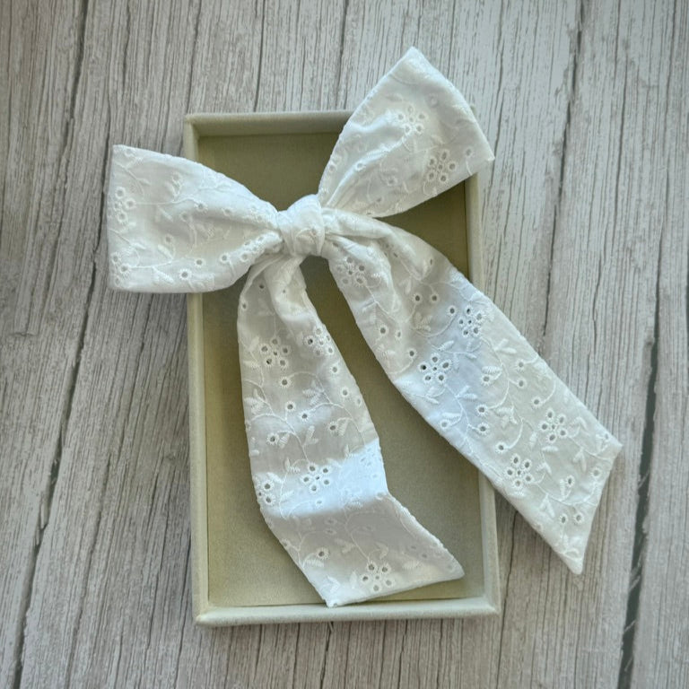 Breeze Bow – Large, White Eyelet
